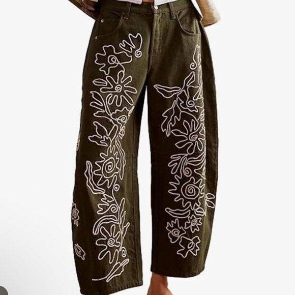 Embroidered barrel jeans - Picture 3 of 8